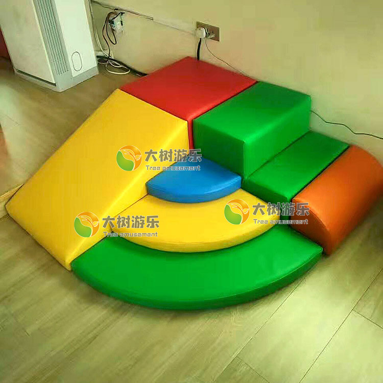 多功能攀爬組合1.jpg